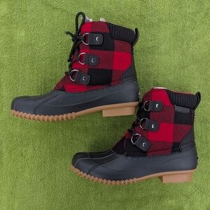 Tommy Hilfiger Buffalo Plaid Ankle Duck Boots